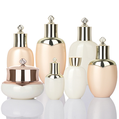 Lüks Altın Benzersiz 50ml Yüz Kremi Kavanoz 100ml 120ml 150ml Toner Losyon Şişesi Cilt Bakımı Takım Paketleme