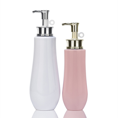 Lüks 300ml 500ml 700ml PET Beyaz Pembe Birim Popüler Özel Logo Altın Pompa Plastik Şampuan Şişesi