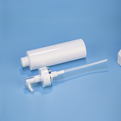 Lüks 250ml 500ml Beyaz Yuvarlak Boş Saç Kremi Duş Jeli Plastik Ambalaj Altın Hdpe Şampuan Şişesi