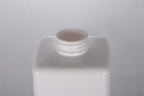 Biyobozunur Şeffaf 32 Oz Sprey Şişesi Şampuan için Kare PET Malzeme
